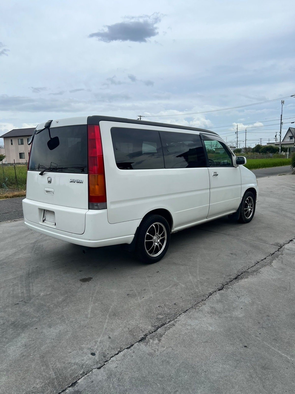 Honda Stepwgn — фото 3